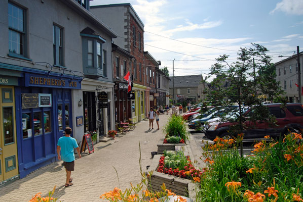 shops in Elora